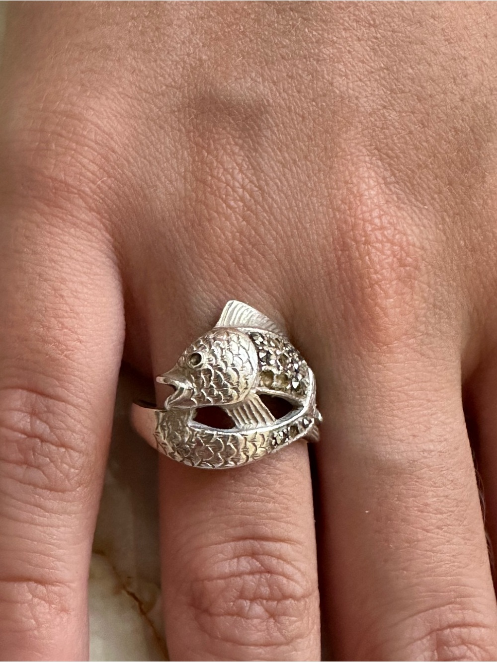 Elegant 925 Sterling Silver Artisan Fish Wrap Ring